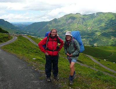 George and Ian on the road down from Col d'Anhaou